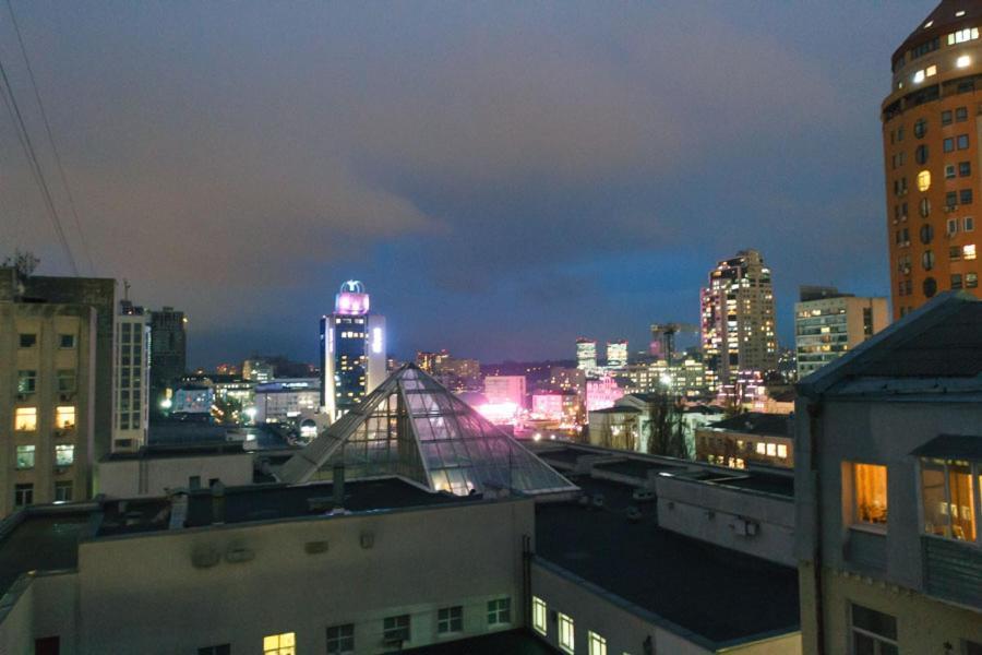 Hotrent City Kiev Bagian luar foto