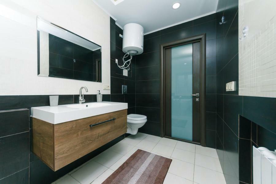 Hotrent City Kiev Bagian luar foto